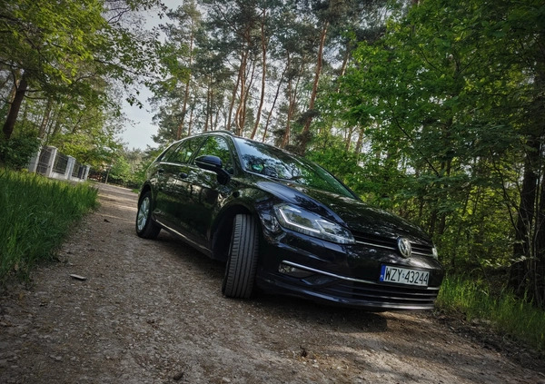 Volkswagen Golf cena 57300 przebieg: 193000, rok produkcji 2018 z Żyrardów małe 232